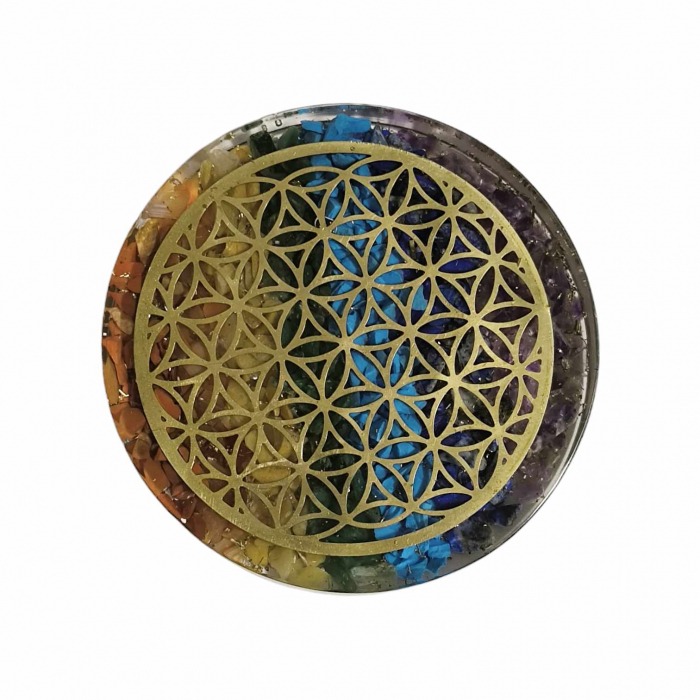 Orgonite Fleur de Vie ronde avec 7 chakras pour harmoniser vos énergies. Utilisez-la pour dynamiser l'eau ou comme presse-papier spirituel. A retrouver dans la catégorie Ambiance Sensorielle. Kit énergétique chakra, affirmations et rituel mantra du matin.